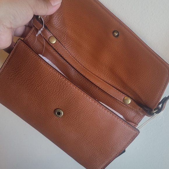 Universal Thread Brown Leather Accessory - Picture 1 of 9